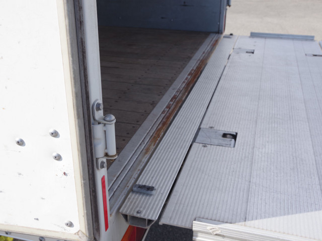 日野 レンジャー 中型 アルミバン TKG-FD9JLAA(96699) 17枚目