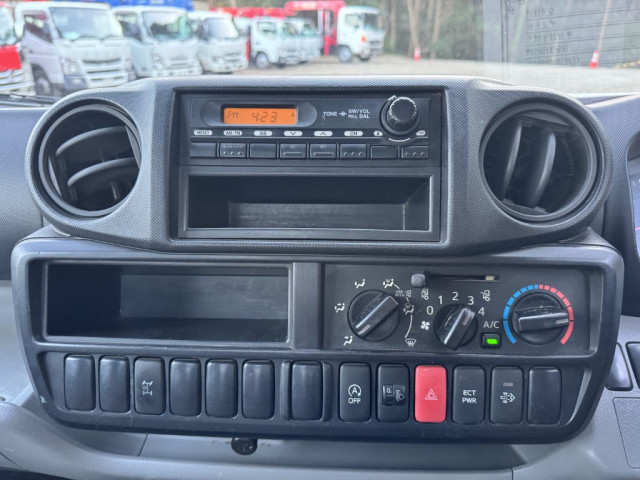 日野 デュトロ 小型 クレーン付き TKG-XZU650M(96703) 30枚目