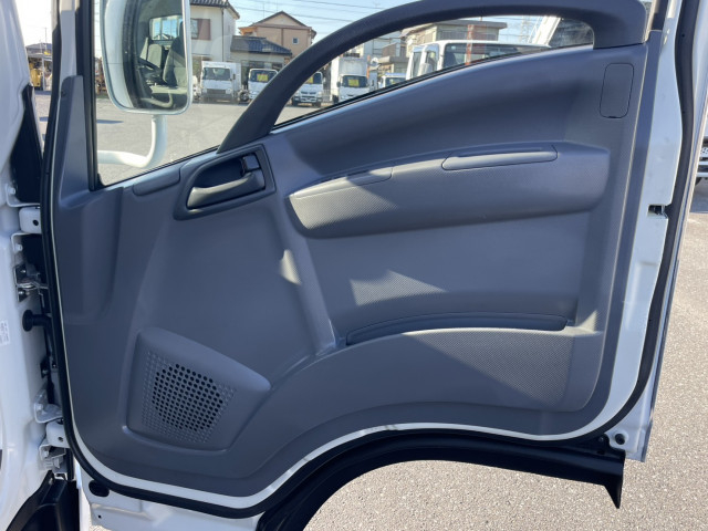 いすゞ エルフ 小型 平ボディ TRG-NMR85AN(96705) 14枚目