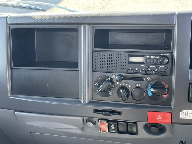 いすゞ エルフ 小型 平ボディ TRG-NMR85AN(96705) 24枚目