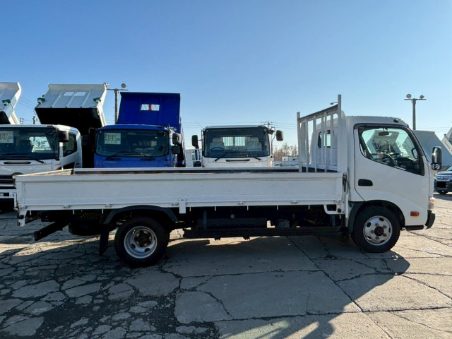 トヨタ ダイナ 小型 平ボディ TKG-XZU695(96706) 4枚目