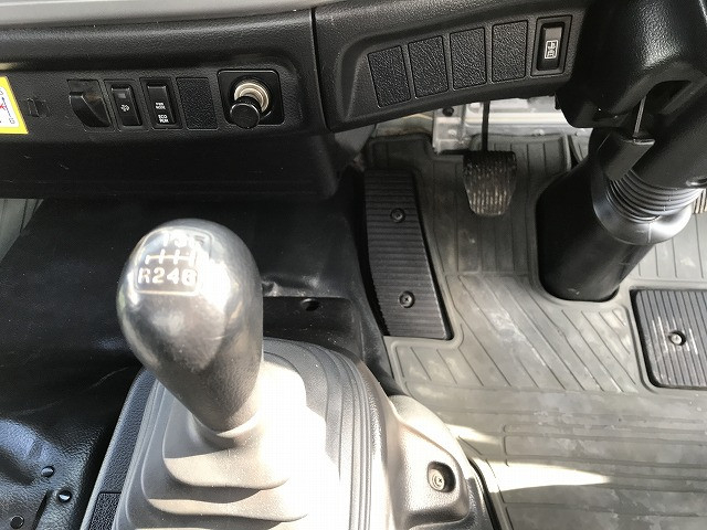 日野 レンジャー 中型 平ボディ TKG-FC9JKAP(96712) 38枚目