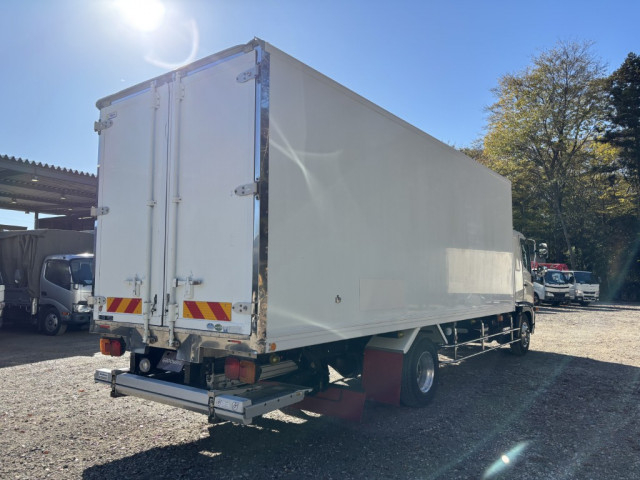 日野 レンジャー 中型 冷凍冷蔵バン TKG-FD9JKAA(96716) 3枚目