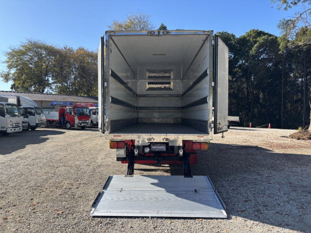 日野 レンジャー 中型 冷凍冷蔵バン TKG-FD9JKAA(96716) 10枚目