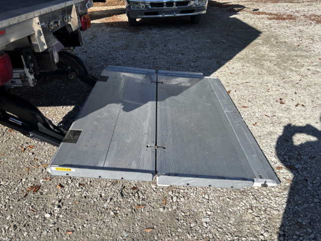 日野 レンジャー 中型 冷凍冷蔵バン TKG-FD9JKAA(96716) 12枚目