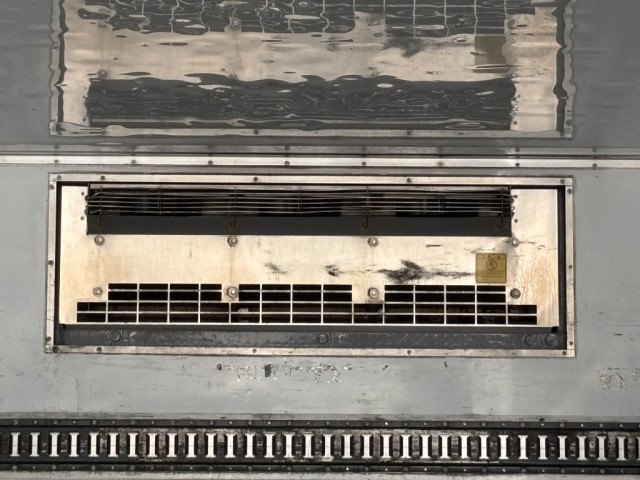 日野 レンジャー 中型 冷凍冷蔵バン TKG-FD9JKAA(96716) 18枚目