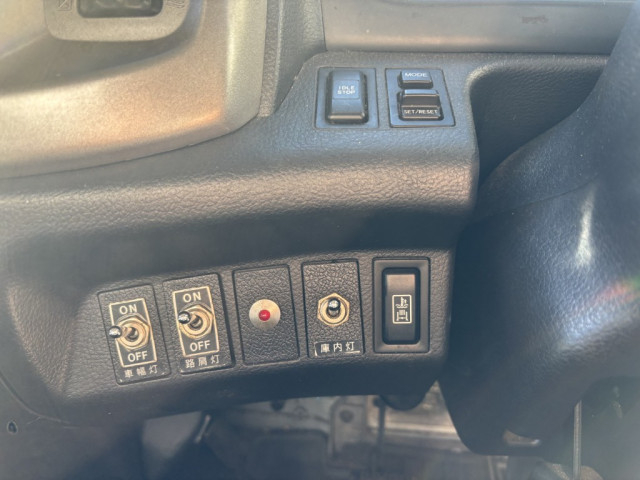 日野 レンジャー 中型 冷凍冷蔵バン TKG-FD9JKAA(96716) 32枚目