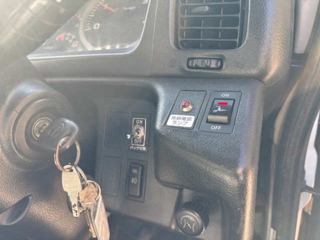 日野 レンジャー 中型 冷凍冷蔵バン TKG-FD9JKAA(96716) 33枚目