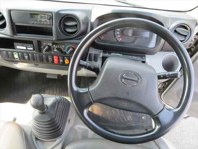 日野 デュトロ 小型 クレーン付き TKG-XZU650M(96717) 40枚目