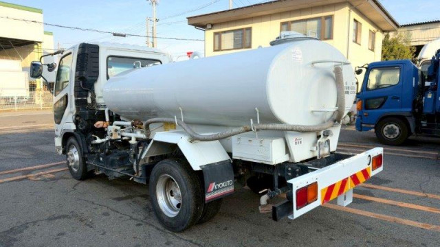 三菱ふそう ファイター 中型 高圧洗浄車 PDG-FK71D(96722) 4枚目