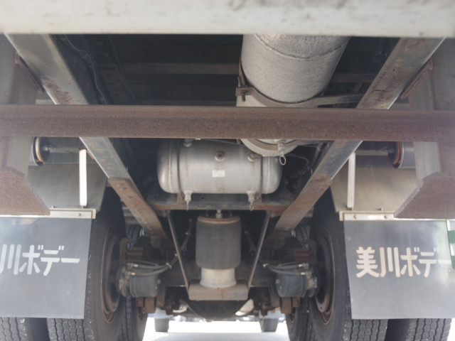 UDトラックス（日産） クオン 大型 - ADG-CD4ZL(96727) 10枚目