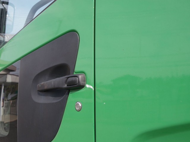 UDトラックス（日産） クオン 大型 - ADG-CD4ZL(96727) 22枚目