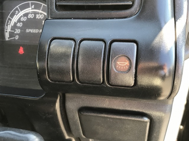 いすゞ エルフ 小型 平ボディ KR-NHR69(96728) 28枚目