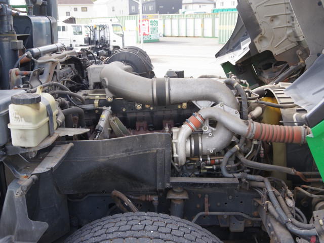 UDトラックス（日産） クオン 大型 - ADG-CD4ZL(96727) 30枚目