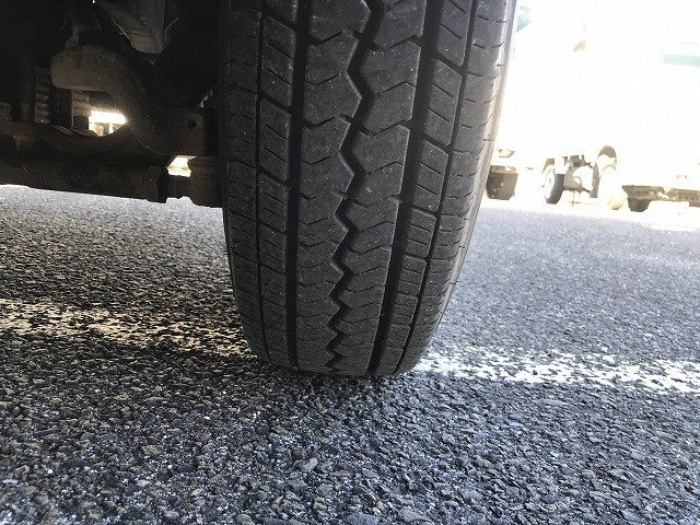 いすゞ エルフ 小型 平ボディ KR-NHR69(96728) 44枚目