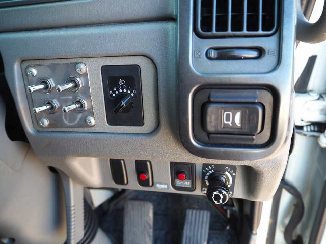 三菱ふそう ファイター 中型 車載専用車 KK-FK61HK(96733) 47枚目