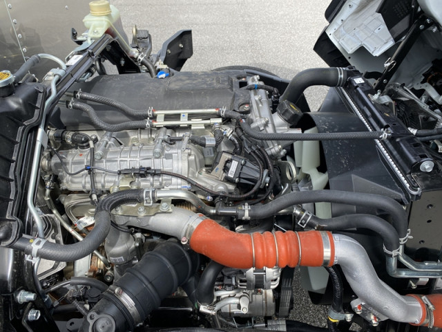 三菱ふそう キャンター 小型 アルミバン 2PG-FEB80(96752) 13枚目