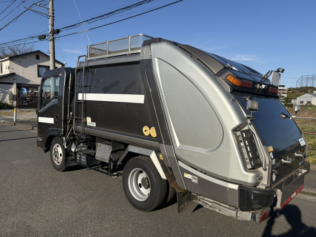 いすゞ エルフ 小型 塵芥車（プレス式） SKG-NMR85AN(96753) 3枚目