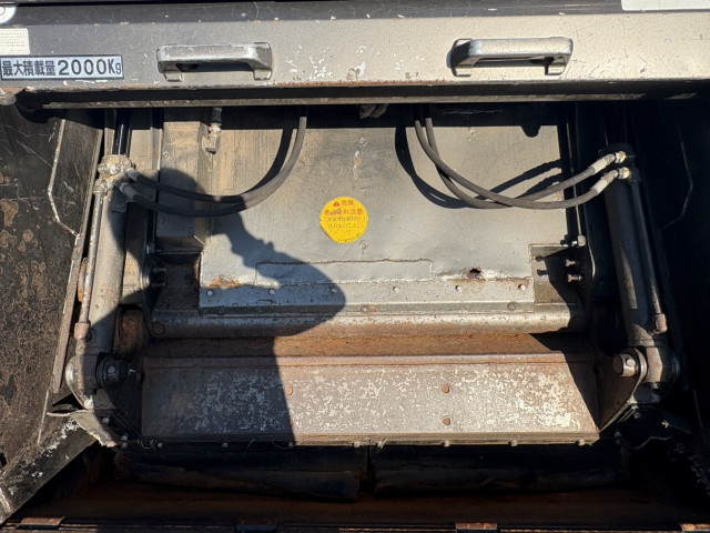 いすゞ エルフ 小型 塵芥車（プレス式） SKG-NMR85AN(96753) 11枚目