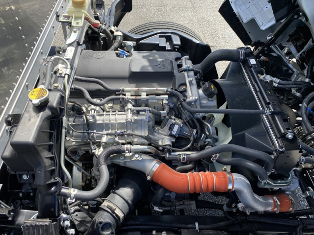 三菱ふそう キャンター 小型 アルミバン 2PG-FEB80(96754) 12枚目