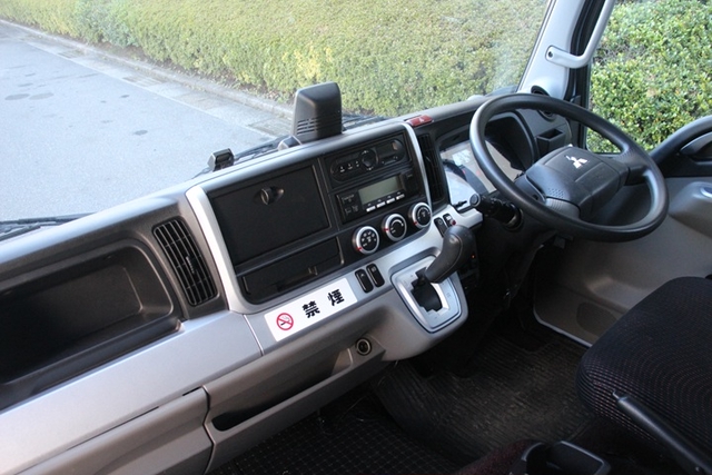 三菱ふそう キャンター 小型 冷凍冷蔵ウィング TPG-FEB50(96757) 5枚目