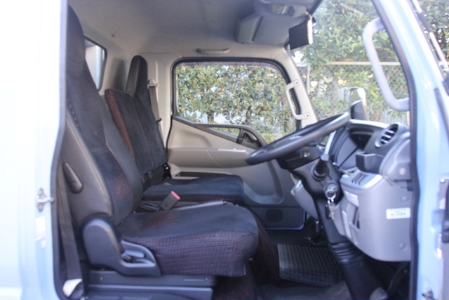 三菱ふそう キャンター 小型 冷凍冷蔵ウィング TPG-FEB50(96757) 8枚目