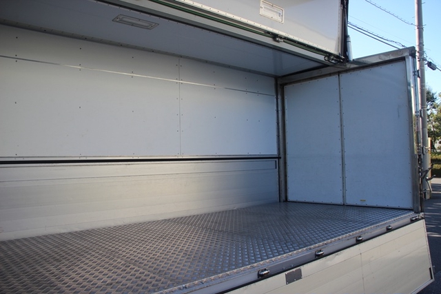 三菱ふそう キャンター 小型 冷凍冷蔵ウィング TPG-FEB50(96757) 17枚目