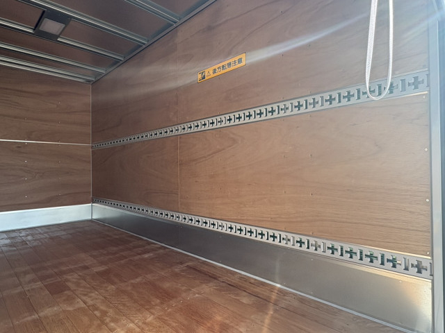 三菱ふそう キャンター 小型 アルミバン 2RG-FEAV0(96852) 13枚目