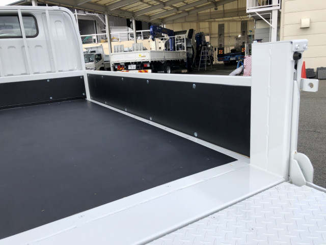 三菱ふそう キャンター 小型 平ボディ 2RG-FBA20(96853) 14枚目