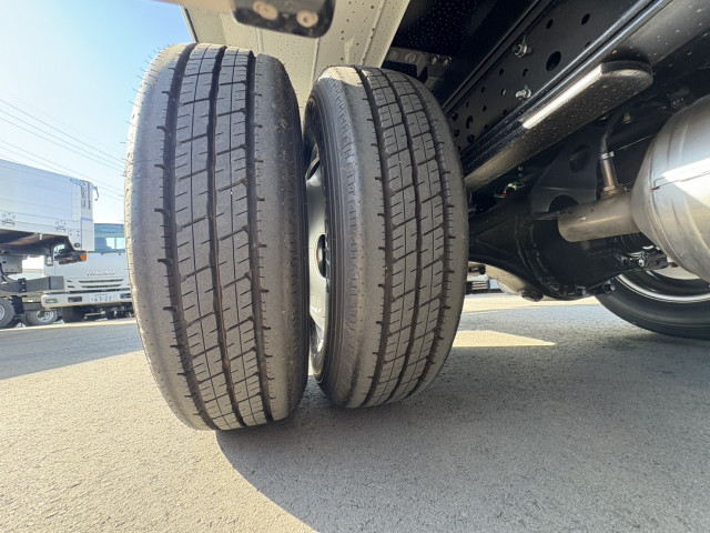 三菱ふそう キャンター 小型 アルミバン 2RG-FEAV0(96852) 41枚目