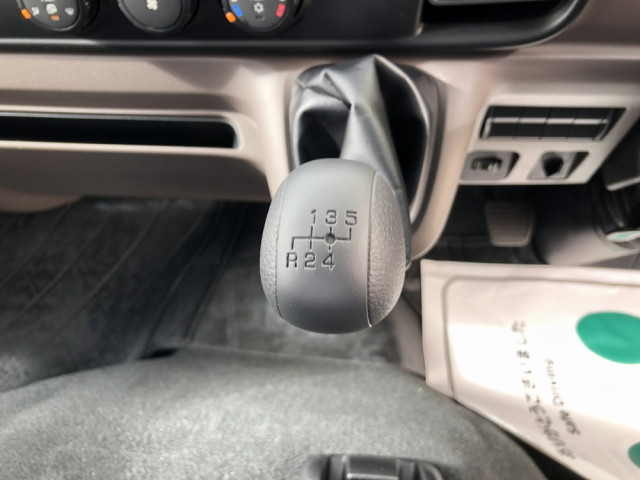 三菱ふそう キャンター 小型 平ボディ 2RG-FBA20(96853) 41枚目