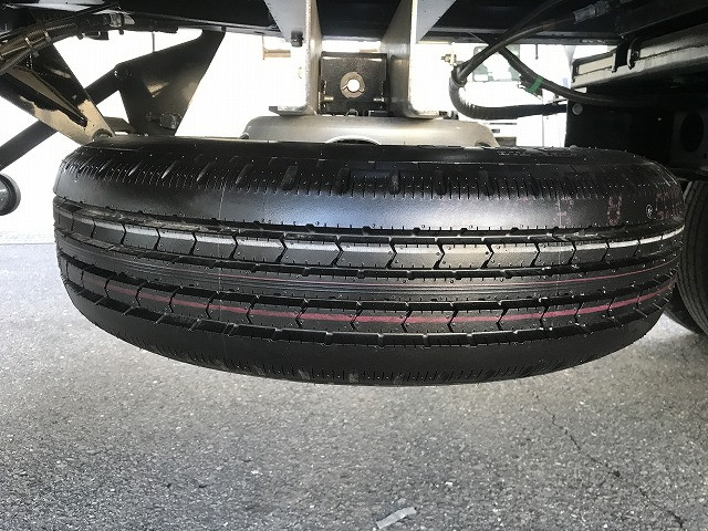 いすゞ エルフ 小型 車載専用車 2RG-NPR88AM(96854) 27枚目