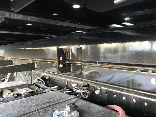 いすゞ エルフ 小型 車載専用車 2RG-NPR88AM(96854) 29枚目