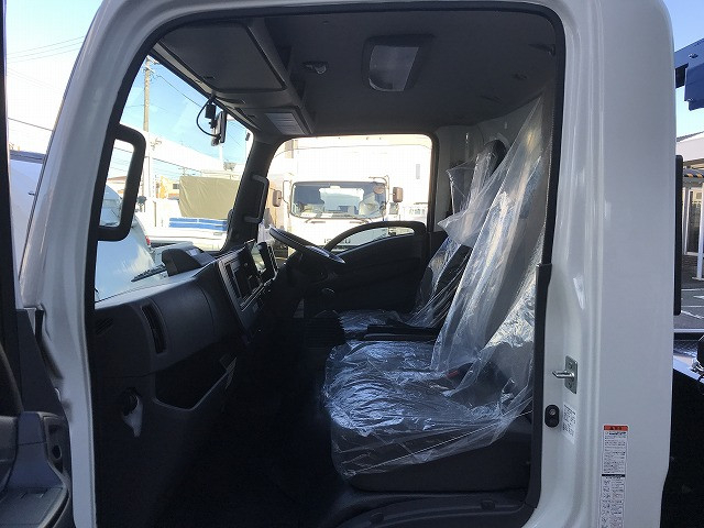 いすゞ エルフ 小型 車載専用車 2RG-NPR88AM(96854) 34枚目