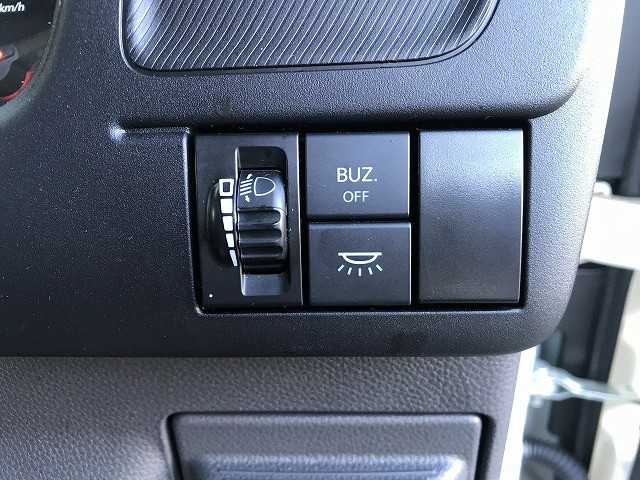 いすゞ エルフ 小型 車載専用車 2RG-NPR88AM(96854) 39枚目