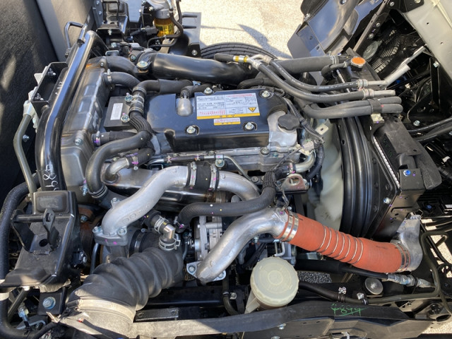 いすゞ フォワード 増トン 平ボディ 2RG-FTR90V4(96857) 11枚目