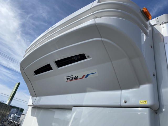 三菱ふそう キャンター 小型 冷凍冷蔵バン 2RG-FBAV0(96858) 11枚目