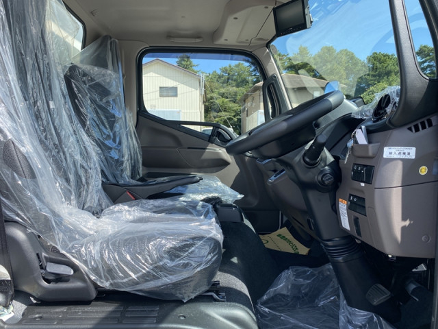 三菱ふそう キャンター 小型 冷凍冷蔵バン 2RG-FBAV0(96858) 14枚目