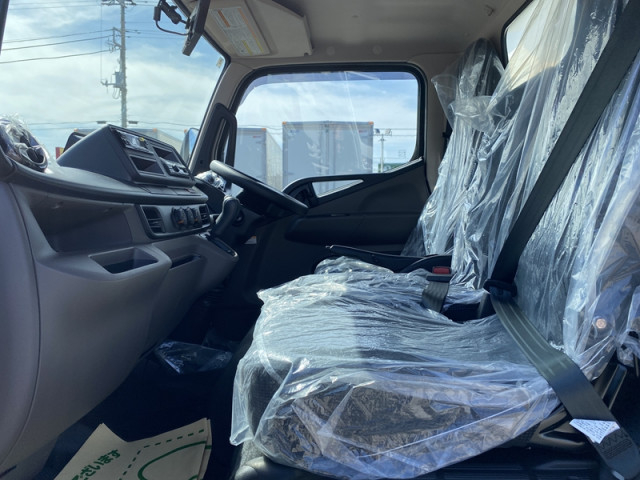 三菱ふそう キャンター 小型 冷凍冷蔵バン 2RG-FBAV0(96858) 15枚目