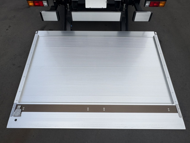 三菱ふそう キャンター 小型 アルミバン 2RG-FEB50(96860) 10枚目