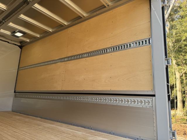 三菱ふそう キャンター 小型 アルミウィング 2RG-FEB50(96861) 11枚目