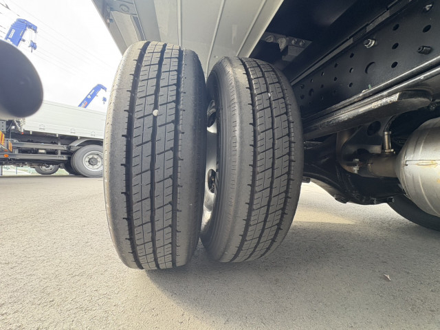 三菱ふそう キャンター 小型 アルミバン 2RG-FEB50(96860) 43枚目