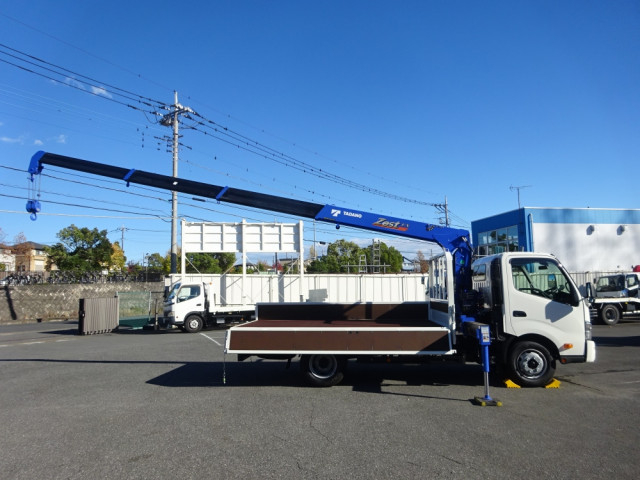 日野 デュトロ 小型 クレーン付き 2KG-XZU712M(96862) 7枚目