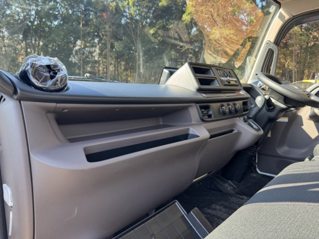 三菱ふそう キャンター 小型 アルミウィング 2RG-FEB50(96861) 36枚目