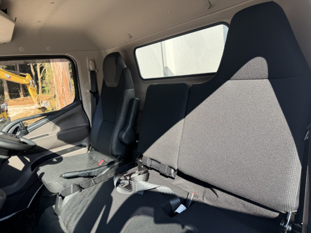 三菱ふそう キャンター 小型 アルミウィング 2RG-FEB50(96861) 37枚目