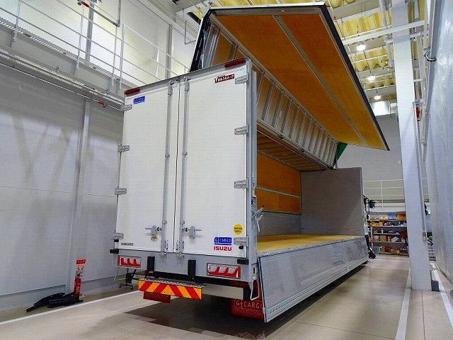 いすゞ ギガ 大型 アルミウィング 2PG-CYY77DU(96865) 28枚目