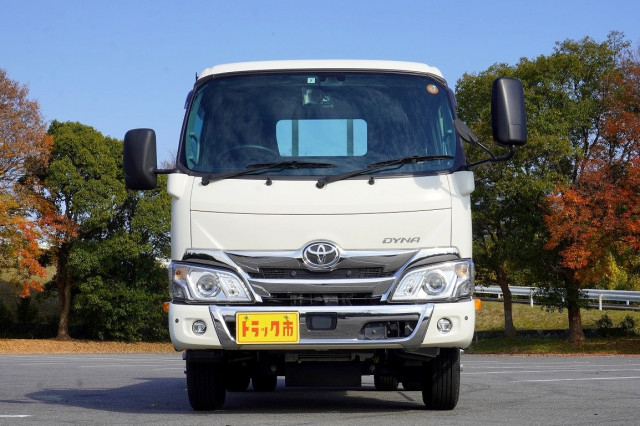 トヨタ ダイナ 小型 平ボディ 2RG-XZU645(96871) 8枚目