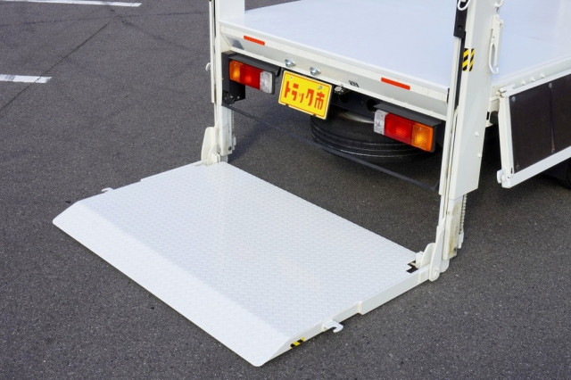 トヨタ ダイナ 小型 平ボディ 2RG-XZU645(96871) 22枚目