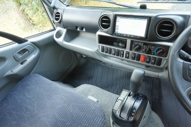 トヨタ ダイナ 小型 平ボディ 2RG-XZU645(96871) 42枚目