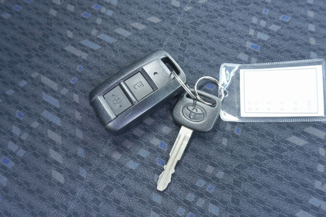 トヨタ ダイナ 小型 平ボディ 2RG-XZU645(96871) 48枚目